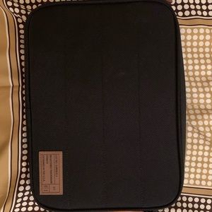 NWT MICROSOFT HEX COMPUTER CASE